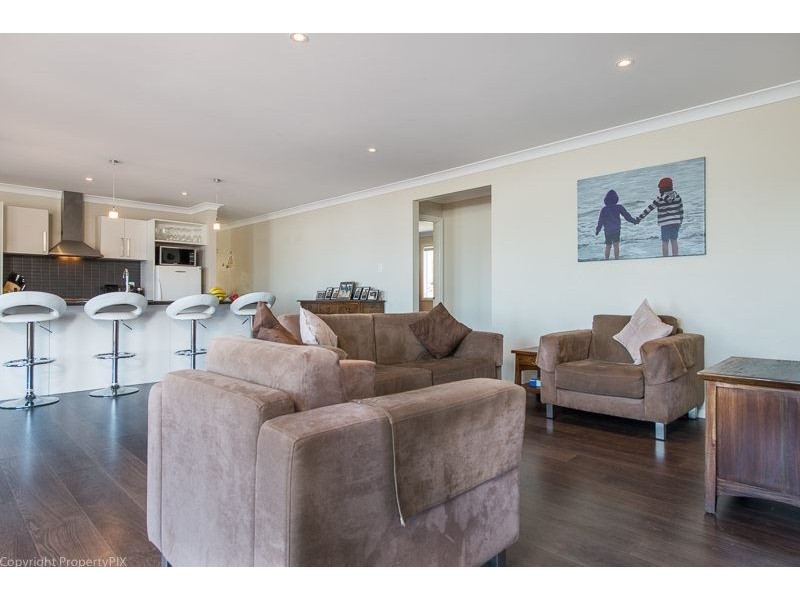 22 Spinnaker Crescent, Tranmere TAS 7018