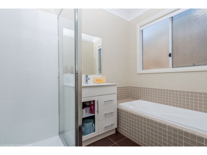 22 Spinnaker Crescent, Tranmere TAS 7018