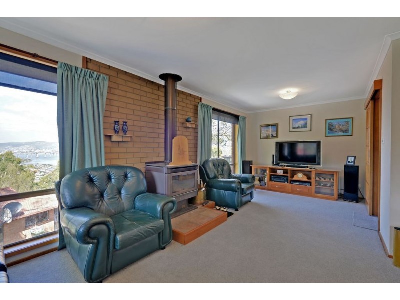 28 Sherwood Court, Lindisfarne TAS 7015
