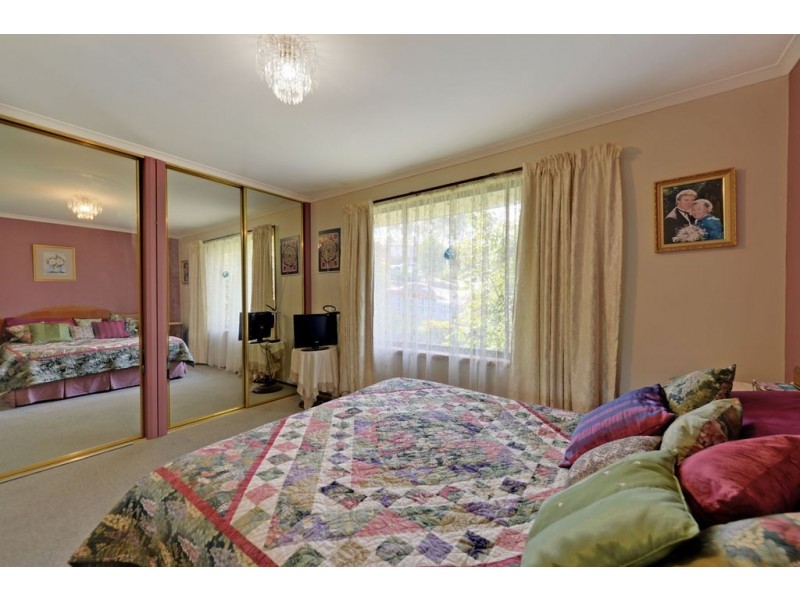 28 Sherwood Court, Lindisfarne TAS 7015