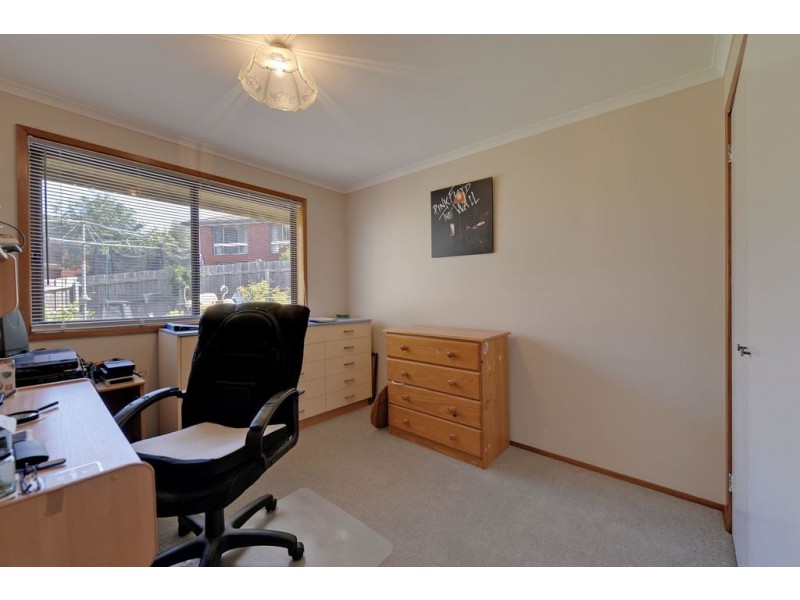 28 Sherwood Court, Lindisfarne TAS 7015