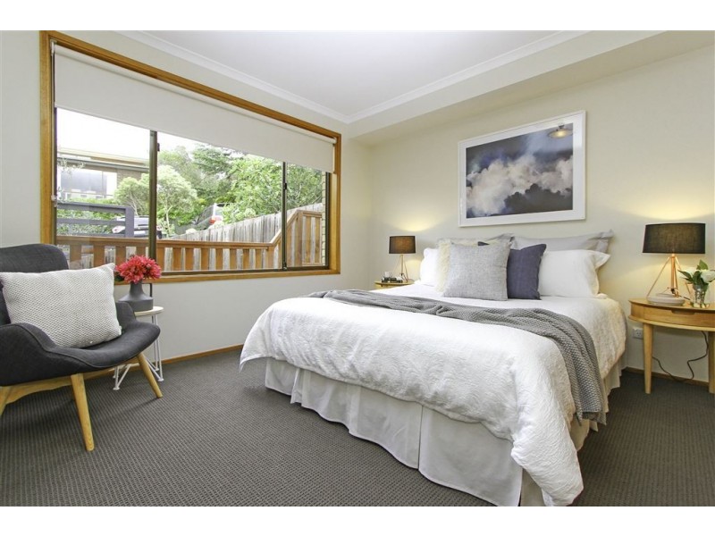 38 St Helens Street, Lindisfarne TAS 7015