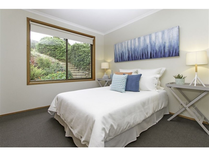 38 St Helens Street, Lindisfarne TAS 7015