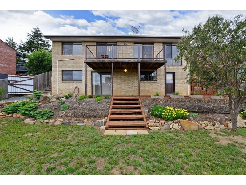 38 St Helens Street, Lindisfarne TAS 7015