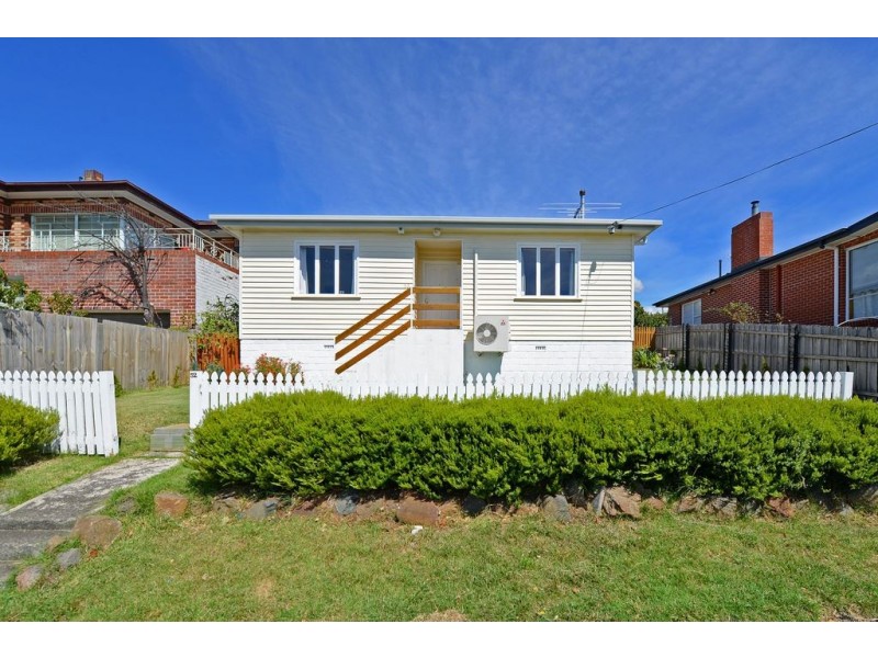 52 Ashbourne Grove, West Moonah TAS 7009