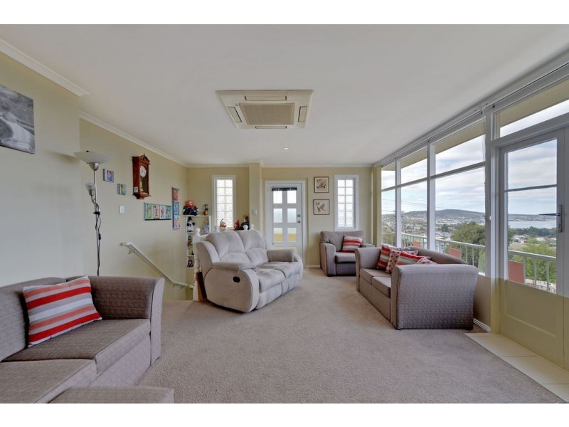 30 River Street, Bellerive TAS 7018