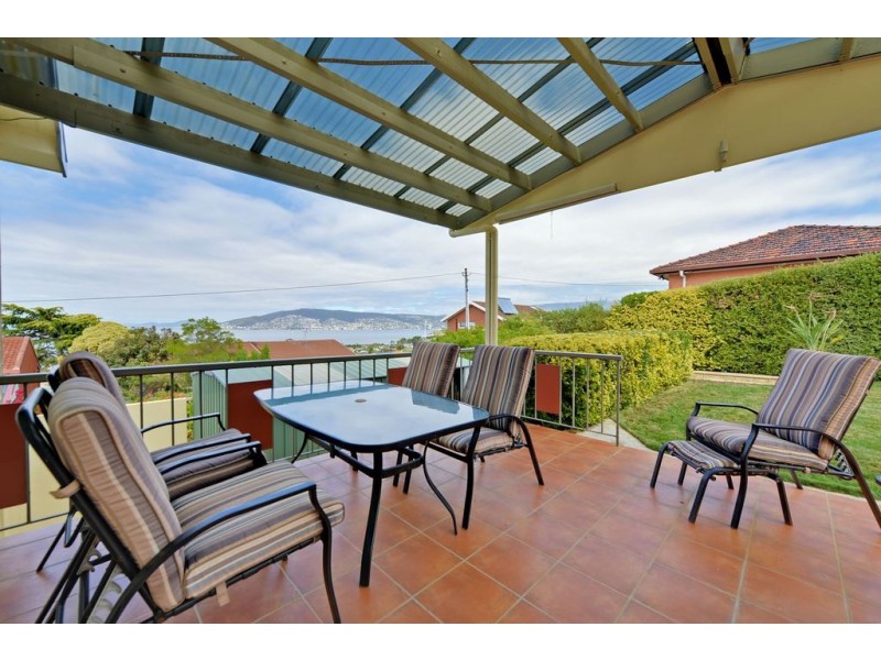 30 River Street, Bellerive TAS 7018