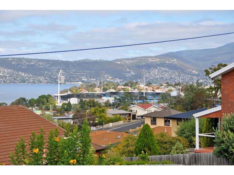 30 River Street, Bellerive TAS 7018