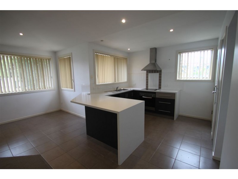 4 Clarence Crescent, Rokeby TAS 7019