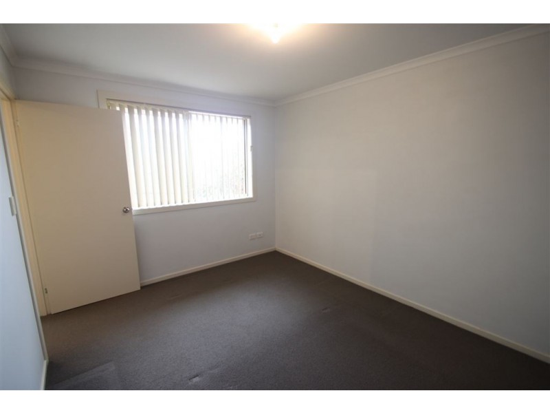 4 Clarence Crescent, Rokeby TAS 7019