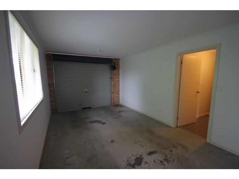 4 Clarence Crescent, Rokeby TAS 7019
