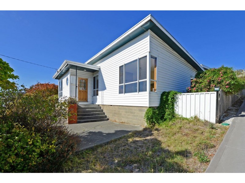 22 East Derwent Highway, Rose Bay TAS 7015