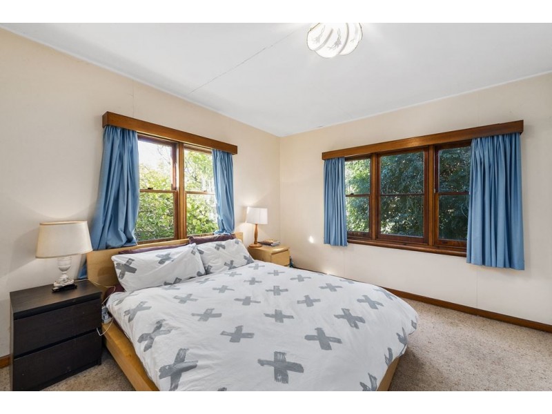 22 East Derwent Highway, Rose Bay TAS 7015
