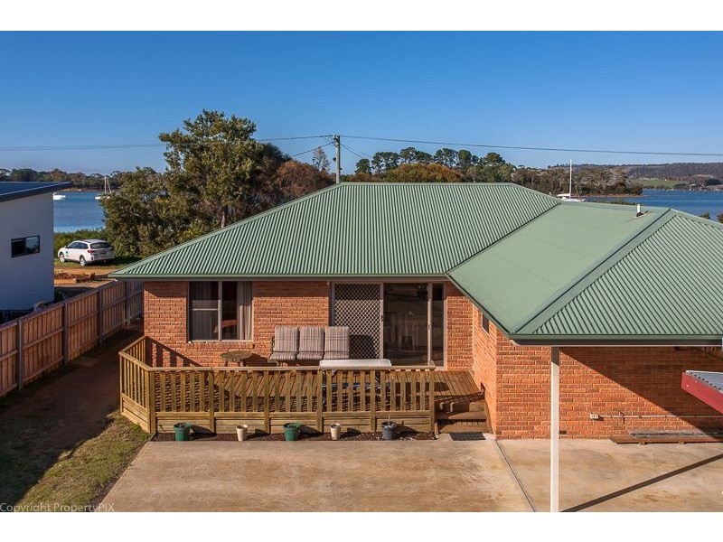 36 Pipe Clay Esplanade, Cremorne TAS 7024