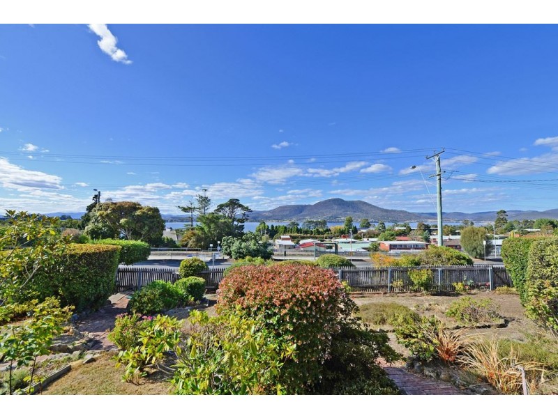 560 Main Road, Rosetta TAS 7010