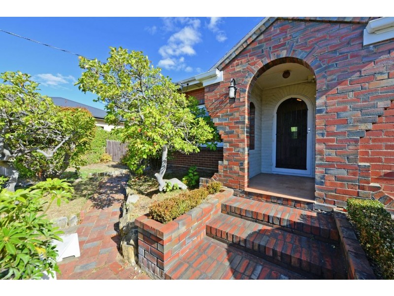 560 Main Road, Rosetta TAS 7010