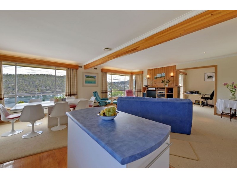 78 Derwent Avenue, Geilston Bay TAS 7015