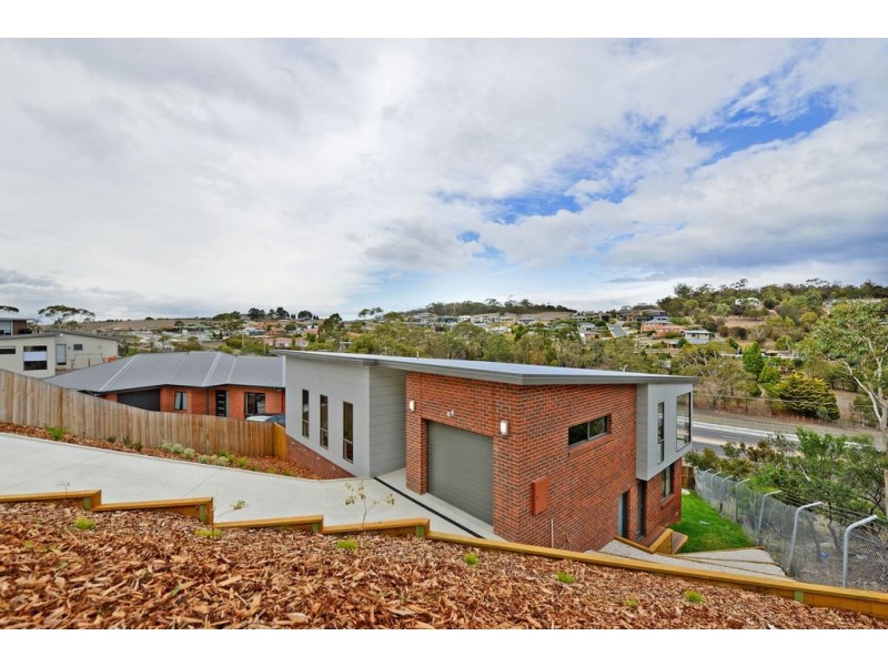 33 Norfolk Drive, Howrah TAS 7018