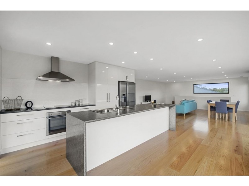 33 Norfolk Drive, Howrah TAS 7018