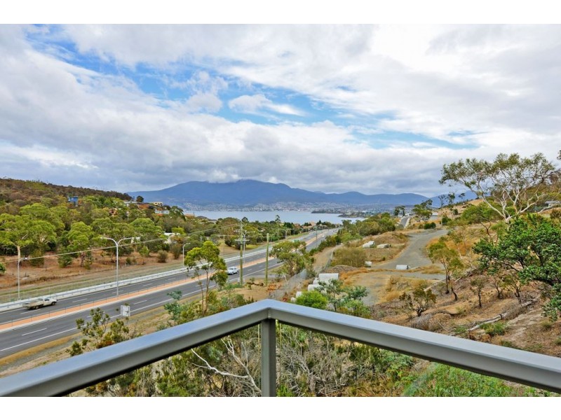 33 Norfolk Drive, Howrah TAS 7018