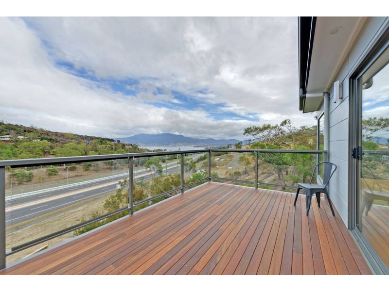 33 Norfolk Drive, Howrah TAS 7018