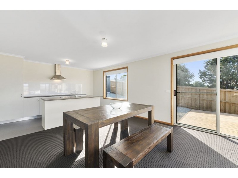 2 Lake Vue Parade, Midway Point TAS 7171