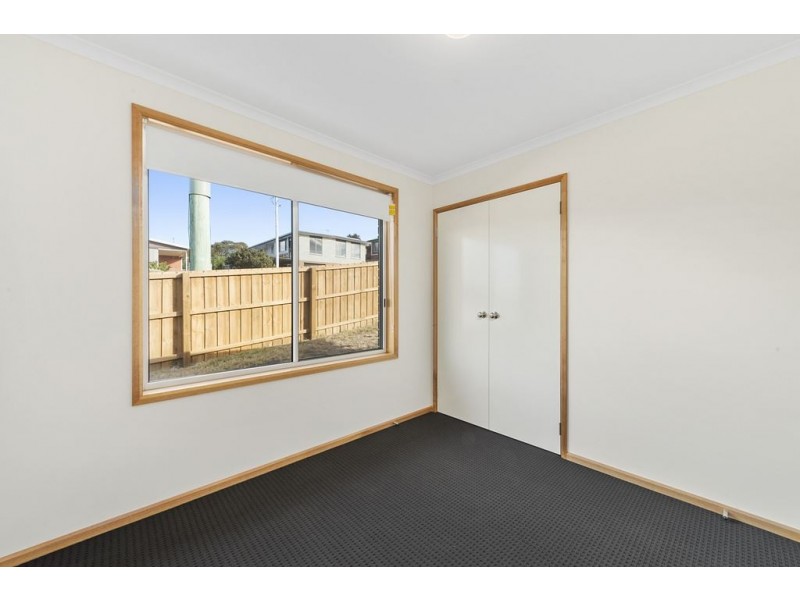 2 Lake Vue Parade, Midway Point TAS 7171