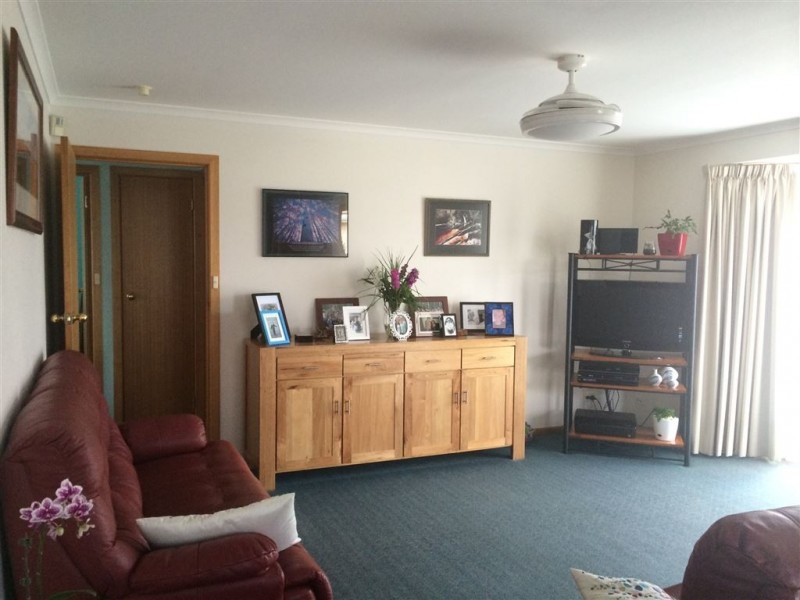1/4 Chablis Court, Berriedale TAS 7011