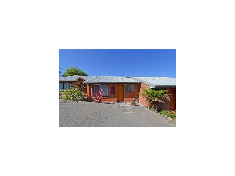 2/4 Chatterton Court, Claremont TAS 7011