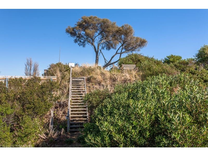 6 Frederick Henry Parade, Cremorne TAS 7024