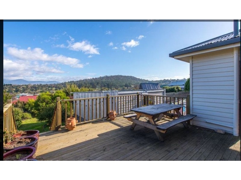 140 Cambridge Road, Bellerive TAS 7018