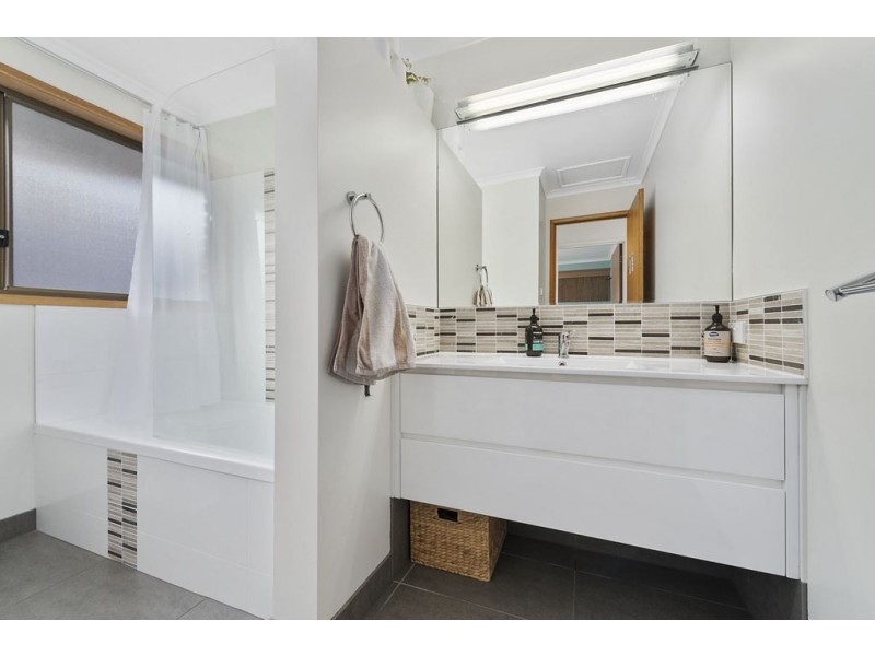 15 Balook Street, Lauderdale TAS 7021