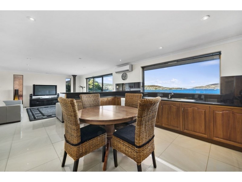 5 Koluri Court, Lindisfarne TAS 7015