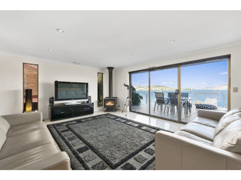 5 Koluri Court, Lindisfarne TAS 7015