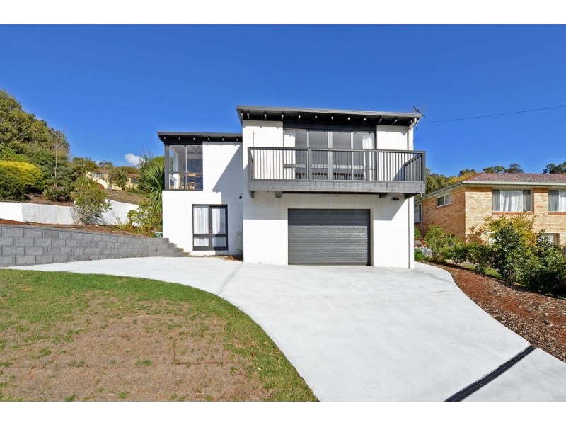 7 St Helen Street, Lindisfarne TAS 7015