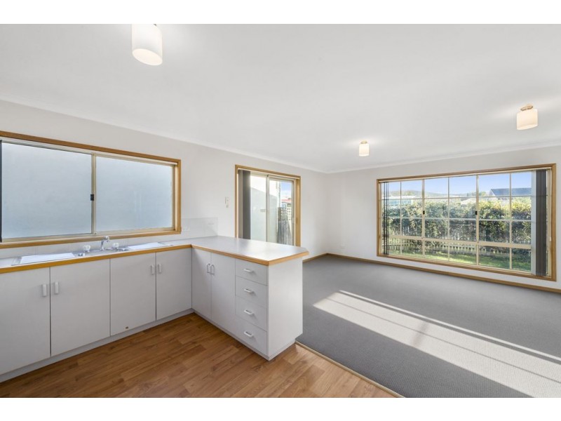 1/3 Church Street, Rokeby TAS 7019