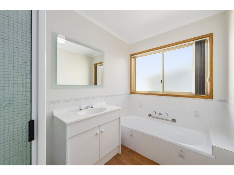 1/3 Church Street, Rokeby TAS 7019