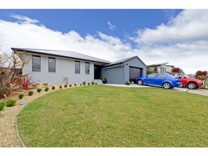 32 Kirabati Road, Midway Point TAS 7171