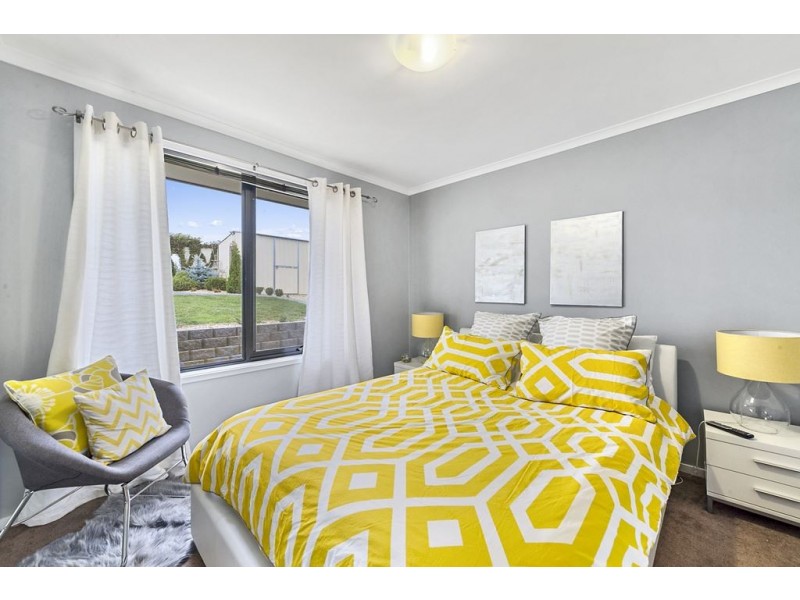 32 Kirabati Road, Midway Point TAS 7171