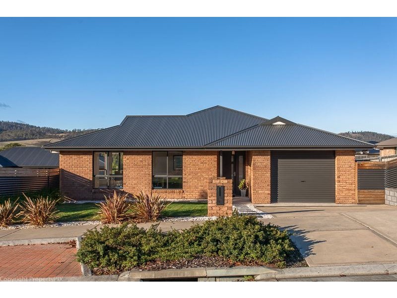 33 Glebe Hill Road, Howrah TAS 7018
