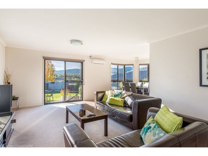 33 Glebe Hill Road, Howrah TAS 7018