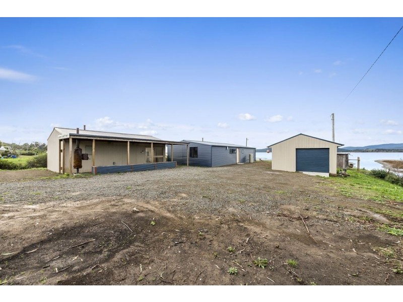 192 Bay Road, Boomer Bay TAS 7177