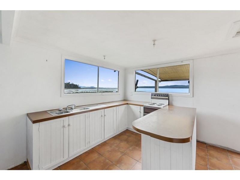 192 Bay Road, Boomer Bay TAS 7177