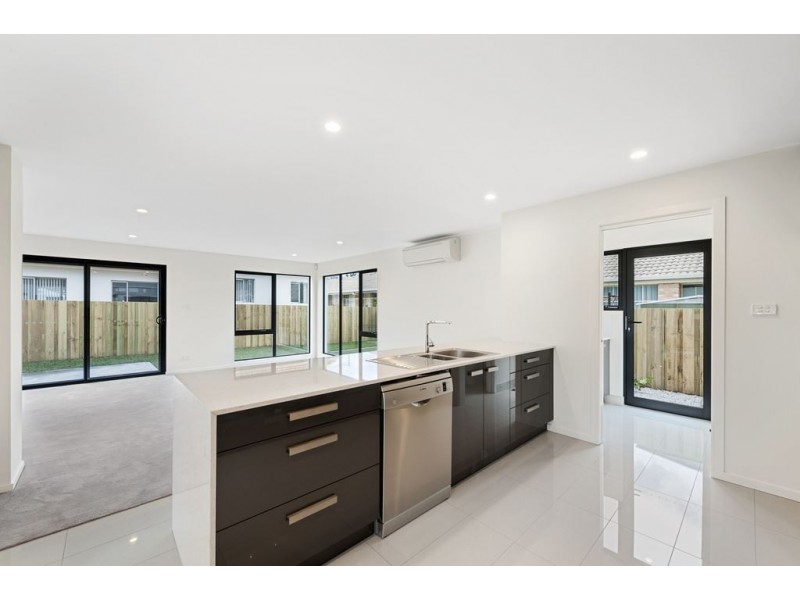 2&3/81 South Street, Bellerive TAS 7018