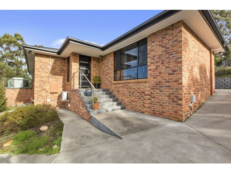 8 Wassell Place, Lindisfarne TAS 7015