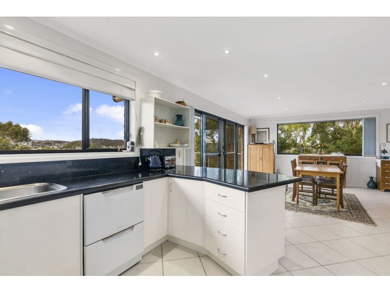8 Wassell Place, Lindisfarne TAS 7015