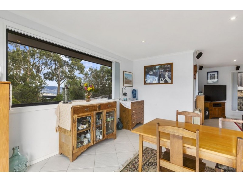 8 Wassell Place, Lindisfarne TAS 7015