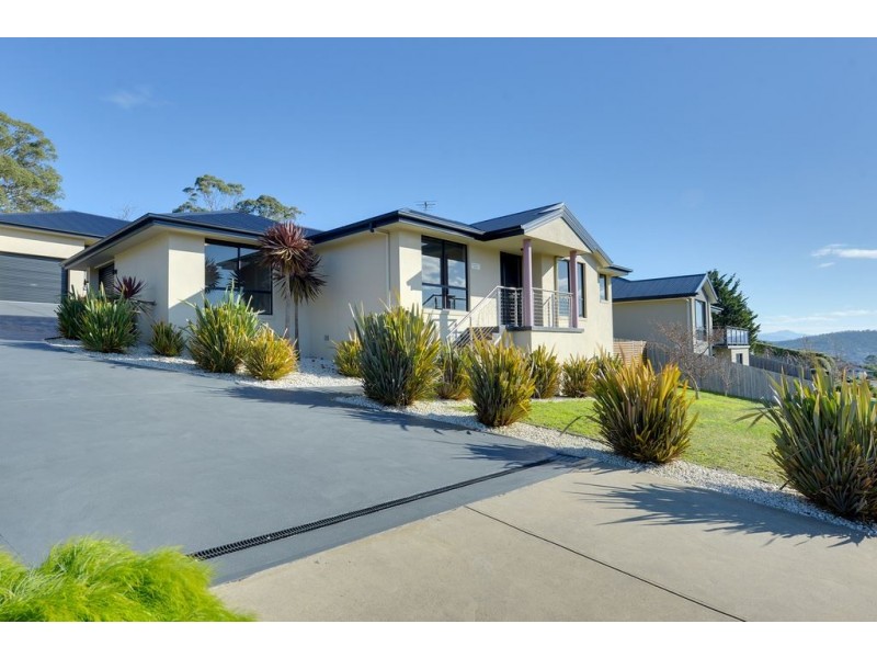 1/3 Raleigh Court, Howrah TAS 7018