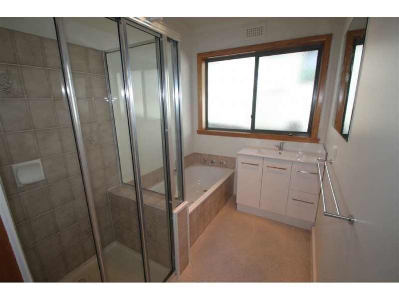 1 Kenton Road, Geilston Bay TAS 7015