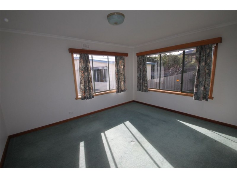 1 Kenton Road, Geilston Bay TAS 7015